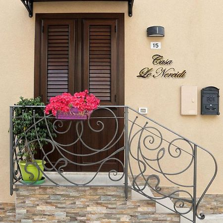 Casa Le Nereidi Apartment กัสเตลลัมมาเร เดล โกลโฟ ภายนอก รูปภาพ