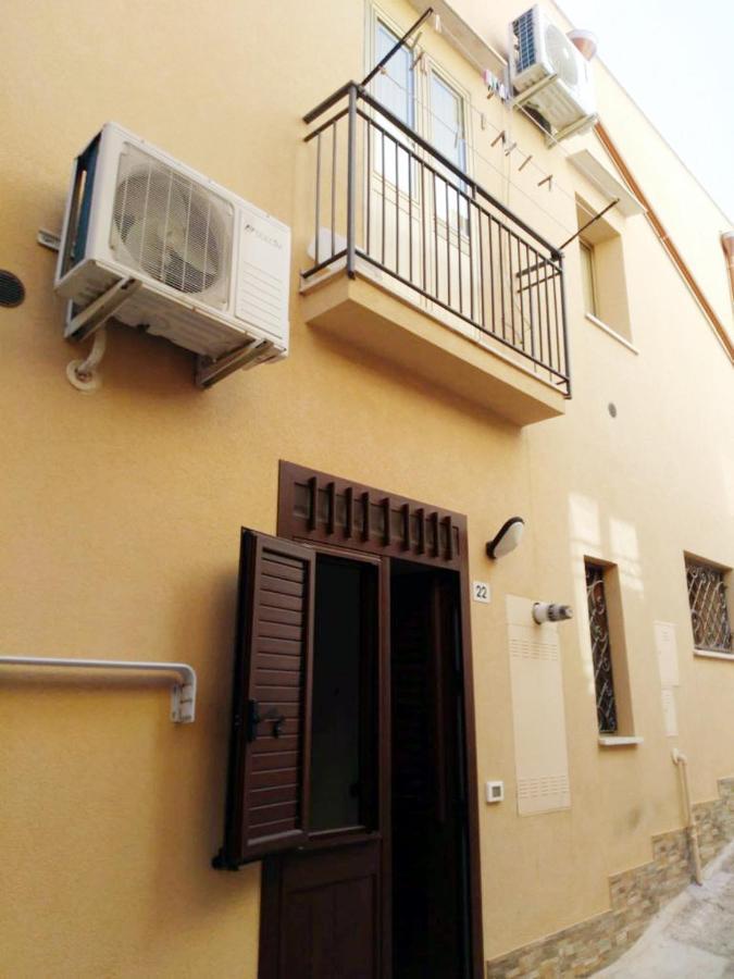 Casa Le Nereidi Apartment กัสเตลลัมมาเร เดล โกลโฟ ภายนอก รูปภาพ